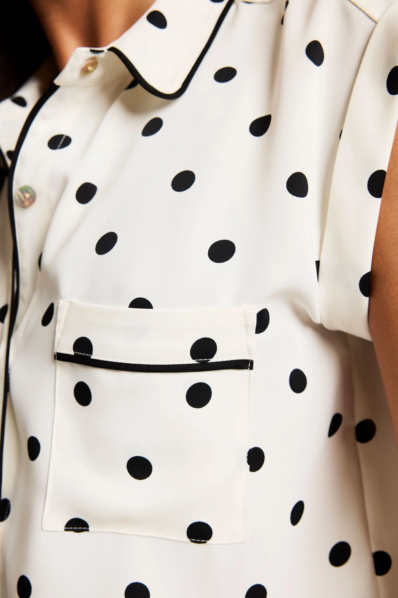 Supreme Short Sleeve Shirt in Black Dot - Image 2