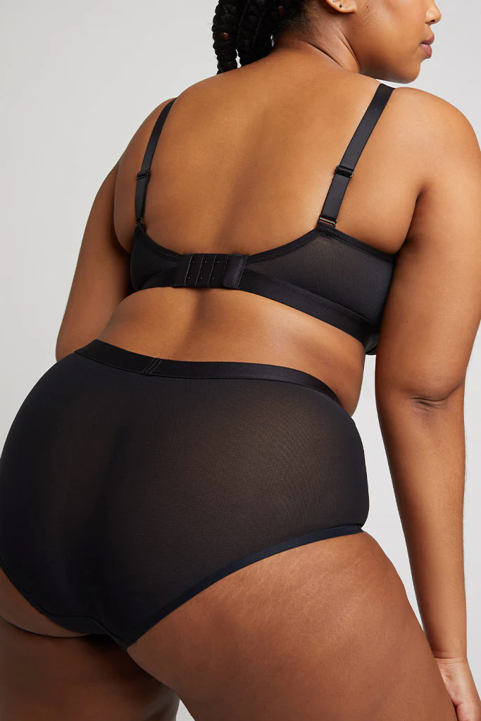 Sieve Cutout Bra in Black - Image 10