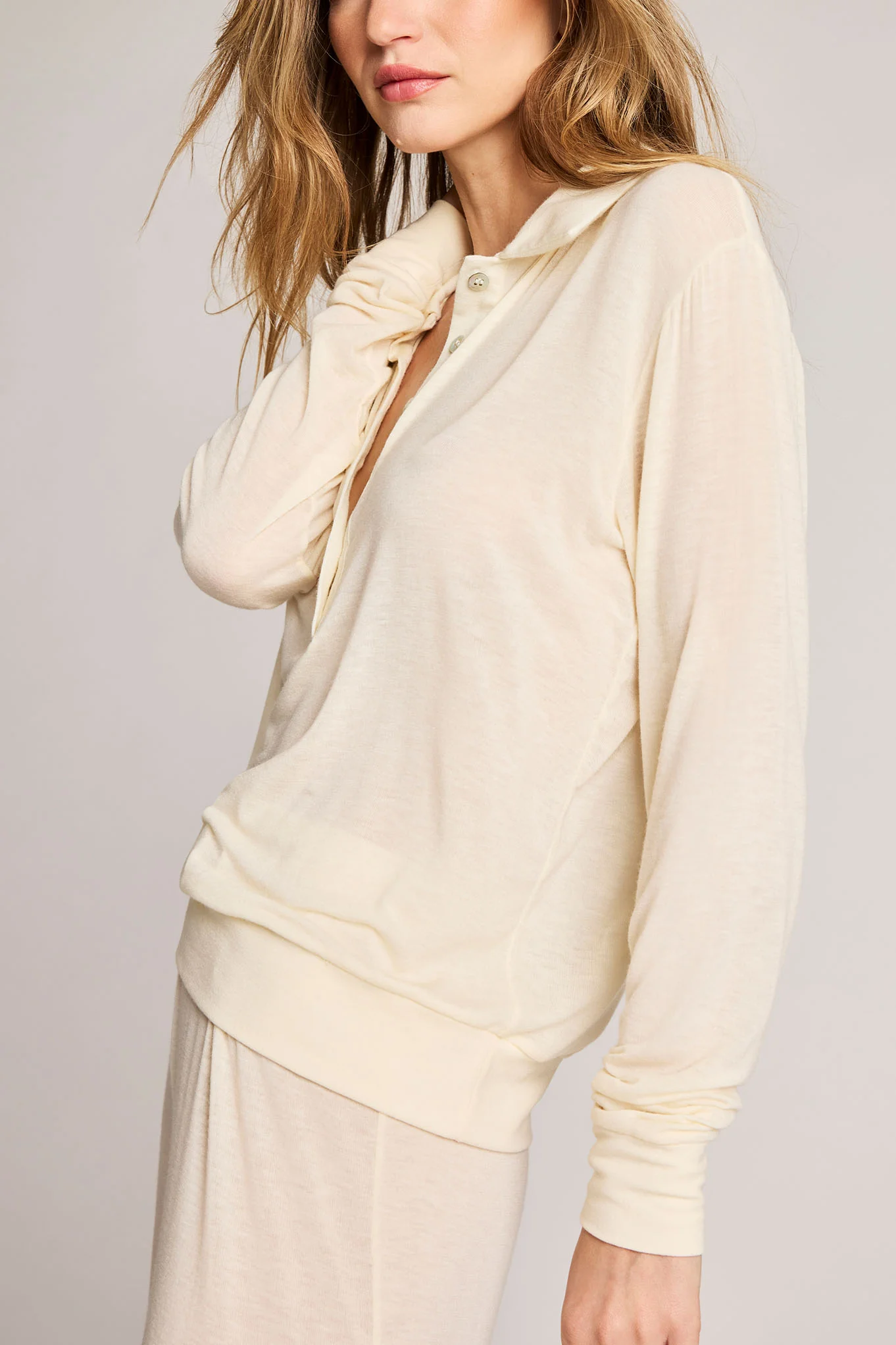 Fino Featherweight Cashmere Polo in Cream - Image 3