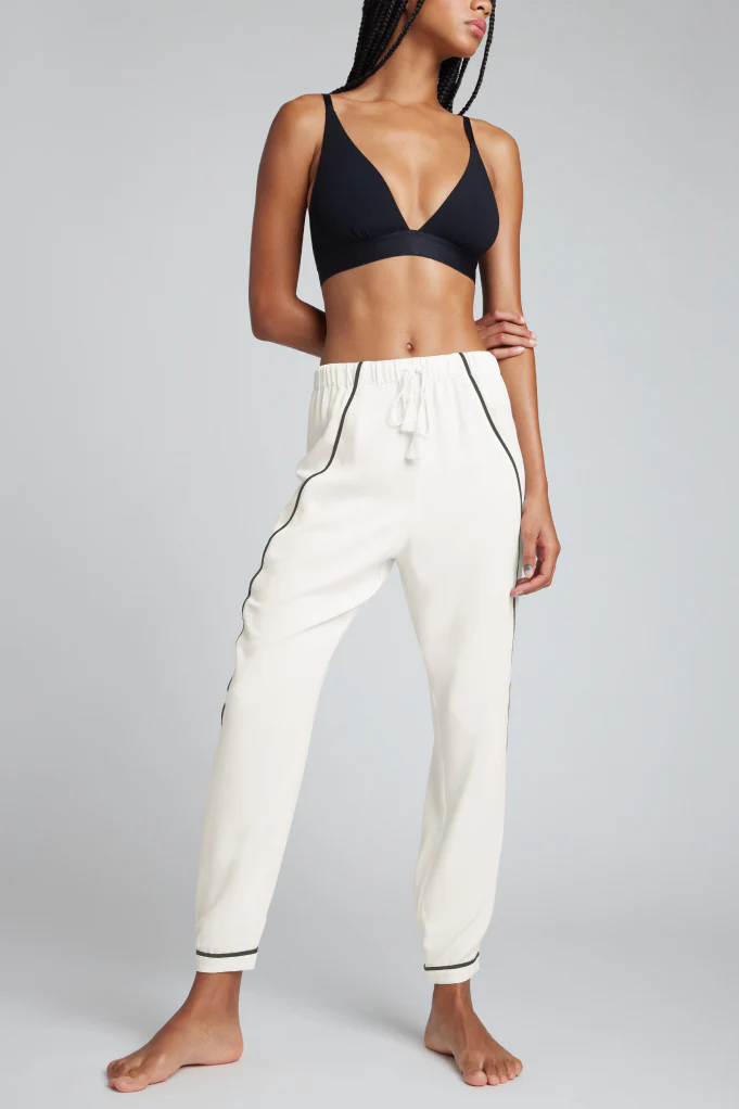 Supreme Jogger Pant in Ivory - Image 3