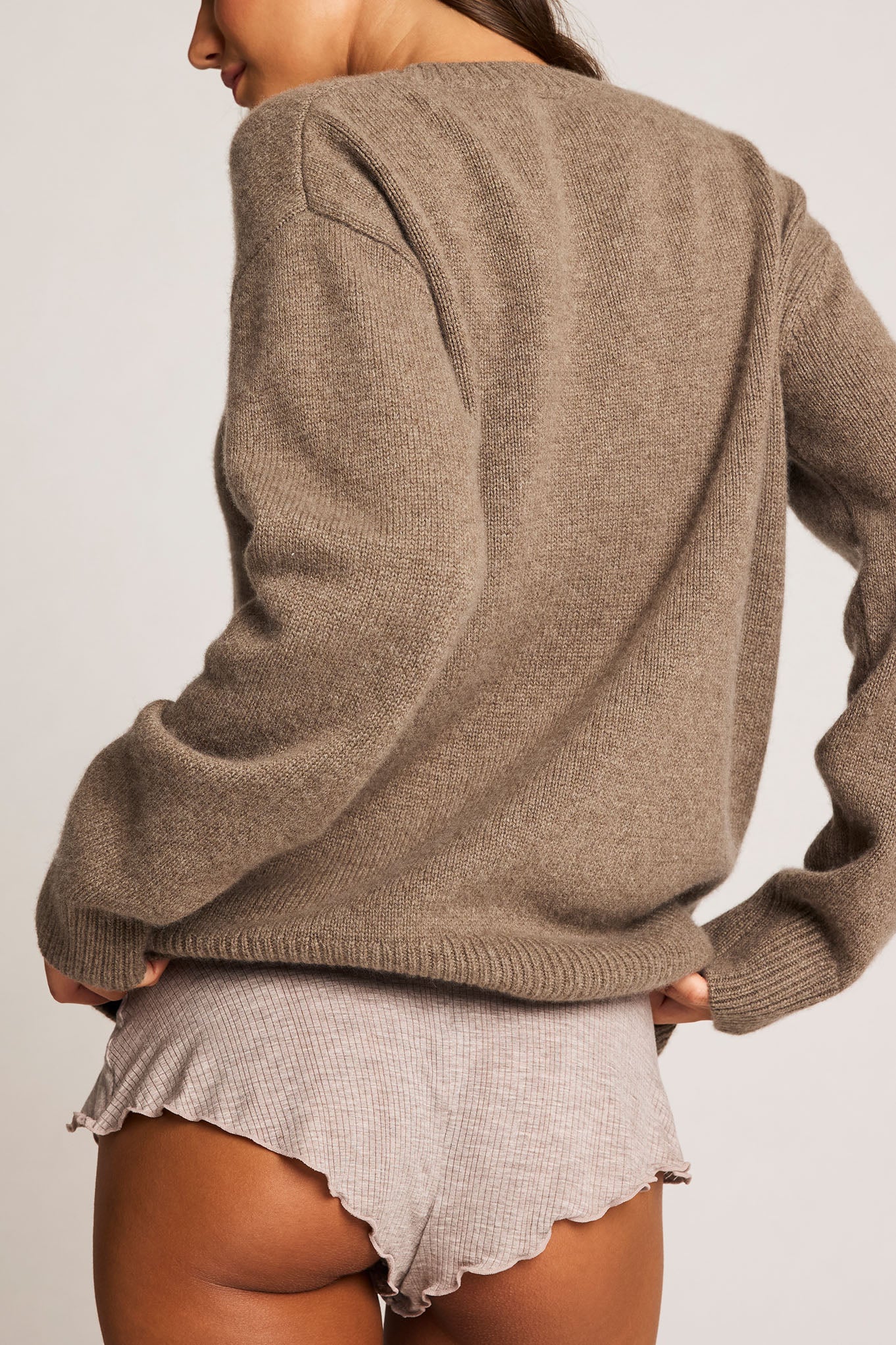 Cashmere Crew in Mink - Image 3